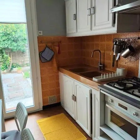 Appartement Maison Medicis - T5 Spacieuse Et Calme En - Emplacement Ideal *